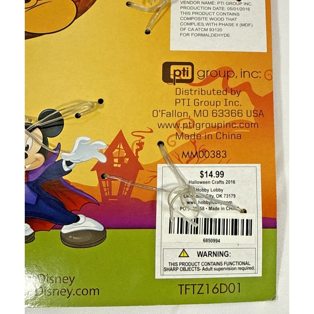 Disney Mickey Mouse Pumpkin Push-Ins Kids Orange Vampire Halloween 5pc Kit - Picture 5 of 7